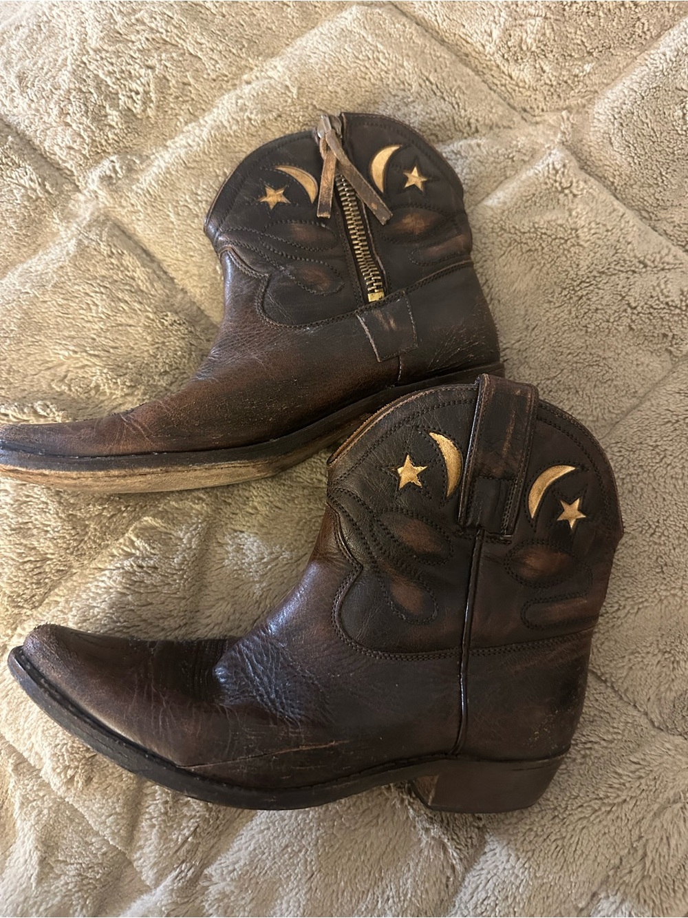 GOLDEN GOOSE Moon & Star Brown Leather Western Ankle Boots Size 37